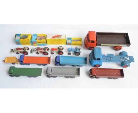 Collection of vintage Corgi and Dinky tractor and farm models to include boxed Corgi Toys 60 Fordson Power Major tractor (mod