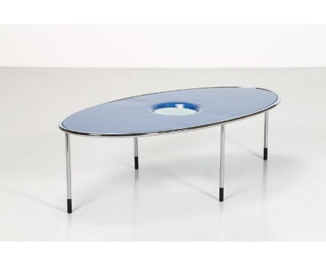 ITALIAN MANUFACTURE Coffee table. Chromed metal and glass. Cm 128,00 x 40,00 x 69,00. Coffee table in chromed metal and glass