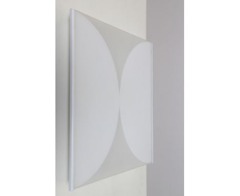 . Lacquered metal, glass. Cm 50,00 x 50,00 x 6,00. Clessidra model wall lamp in white lacquered metal and glass, produced by 