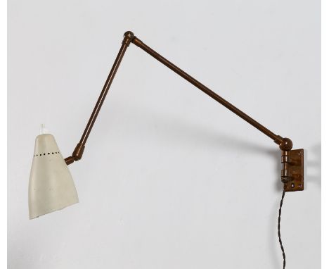 Attributed Wall lamp. metal and copper. Cm 66,00. Reclining wall lamp with copper base and satin metal diffuser, 50s.