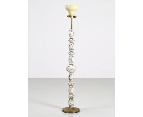 ITALIAN MANUFACTURE Floor lamp. ceramics and brass. Cm 31,00 x 180,00 x 31,00. Floor lamp with base and stem in brass decorat