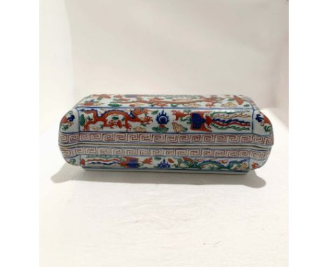 A Chinese Famille Vert Box and Cover, Jiajing Mark, W. 30 cm, H. 10.7 cm. THIS ITEM IS BEING OFFERED AT NO RESERVE