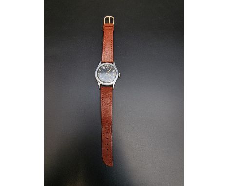 A Vertex 'Dirty Dozen' manual wind military wristwatch,&nbsp;36mm, Cal. 59, stamped 'WWW A13570-3526486', on later leather st