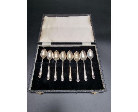 A cased set of eight silver coffee spoons&nbsp;by Harrison Brothers &amp; Howson, Sheffield 1959, 62g. 