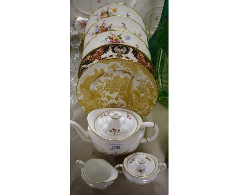 A Royal Crown Derby Posie pattern teapot, sucrier and cover, milk jug, three dinner plates; a Gold Aves dinner plate; an Imar