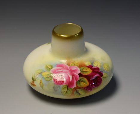 A Royal Worcester compressed ovoid vase,  with short neck, painted by G Banks, signed, with red and pink roses, gilt border,8