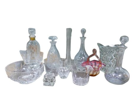 A collection of crystal and glass ware, including a Stuart Crystal fruit bowl, 20.5 by 9.5cm high, a Waterford crystal spill 