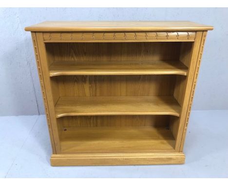 ERCOL free standing, adjustable book shelf approx, 96cm x 34cm x 96cm tall