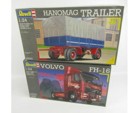 Revell 1:24 plastic model kit, comprising a Volvo FH-16 lorry cabin, 07506 and a Hanomag trailer 07570, (2).