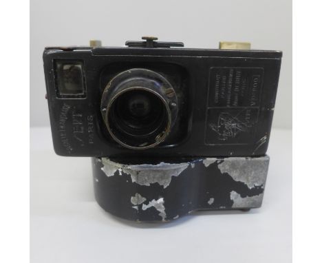 A French movie camera, Societe Francaise Sept Paris, circa 1910-20 