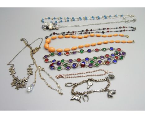 Vintage necklaces and bracelets 