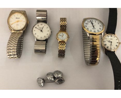 Five various vintage watches and uniform buttons to include Sekonda, Timex, Ingersoll, Lorus, Smiths.