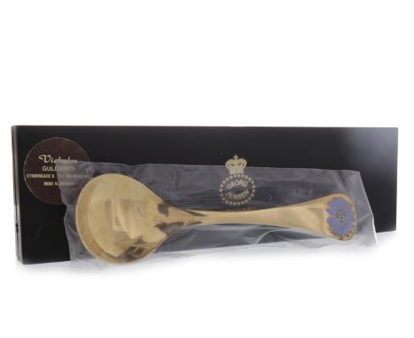 SIX ITEMS OF GEORG JENSEN YEAR CUTLERYsilver gilt and enamel, each with enamel flower to top, comprising knife, fork and spoo