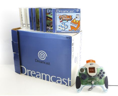 Sega Dreamcast Console - Boxed & GamesThis lot contains a boxed Sega Dreamcast, it includes the wires, internet manual, Offic