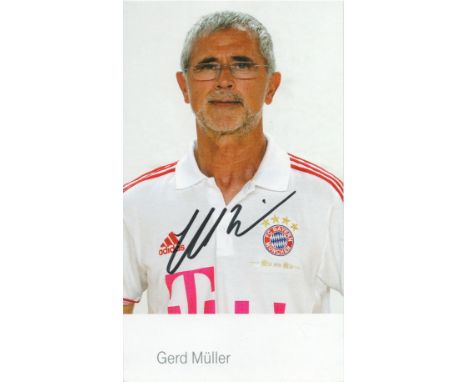 Gerd Muller signed 6x4inch Bayern Munich colour promo photo. Good condition. All autographs come with a Certificate of Authen