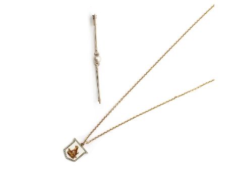 A Continental gold split pearl bar brooch,with visor catch and metal pin, marked 585 FB, tested as approximately 14ct gold wi