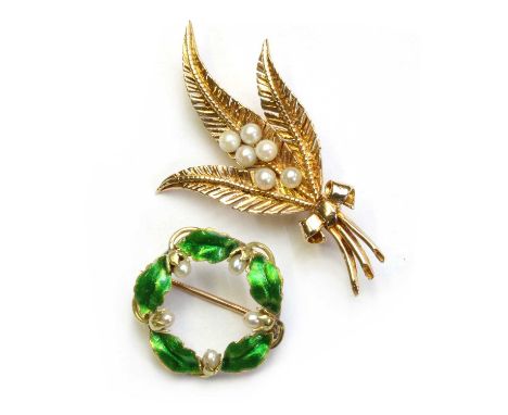 A gold seed pearl and enamel wreath brooch, with pin, catch deficient, marked 14k, 20mm diameter, 2.95g, together with a 9ct 