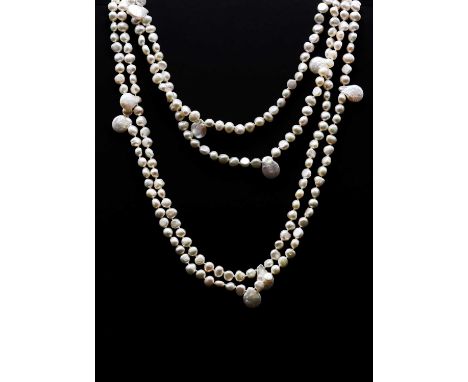 A cultured freshwater pearl necklace,with cultured freshwater pearls and baroque cultured freshwater pearls, strung knotted, 