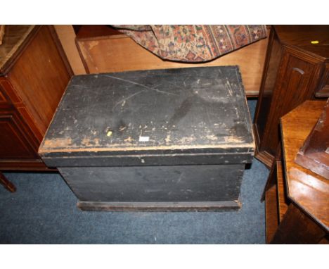 A VINTAGE PINE CARPENTERS TOOL BOX H - 55 CM W - 87 CM