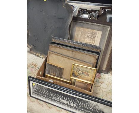 A SELECTION OF VINTAGE GROUP PHOTOGRAPHS AND HUNTING PRINTS