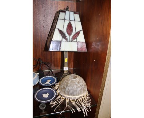 LEADED GLASS STYLE LAMP TOGETHER WITH ANOTHER LAMP SHADE 