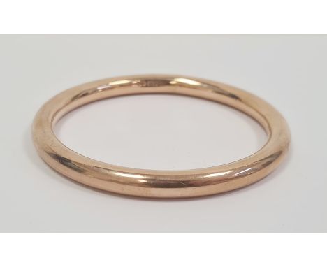 9ct gold hollow bangle of plain form, 22g approx 