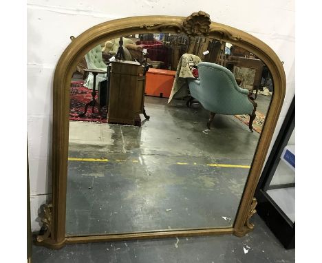 Arch-top overmantel mirror in moulded gilt-effect frame, 130 x 123cm