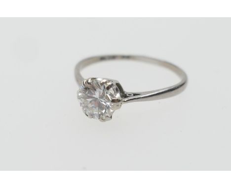 Diamond solitaire ring, the round brilliant cut diamond of approx. 1ct, colour estimated as J or K, clarity as SI1/2, in a pl