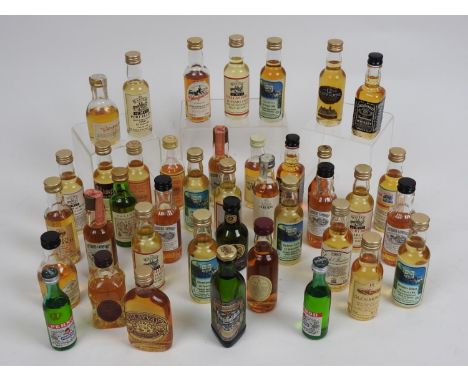 28 miniature bottles of single malt Scotch whisky, all 5cl, including a number of Masters of Malt, Craggan More, Bunnahabhain