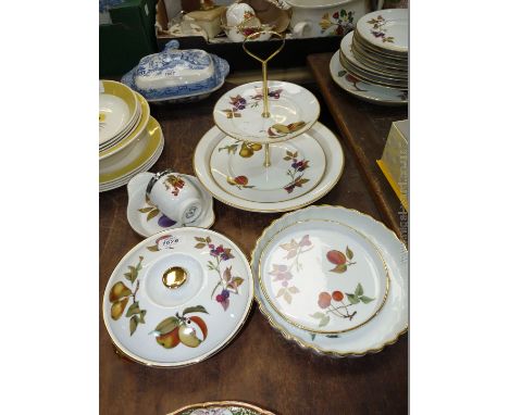 A small quantity of Royal Worcester 'Evesham' including egg coddler, two tier cake stand, small round lidded dish, flan dish,