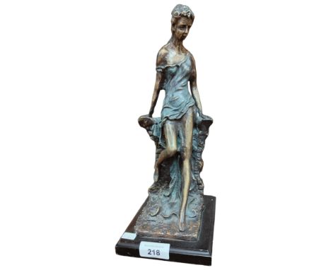 VINTAGE BRONZE STYLE METAL FIGURE