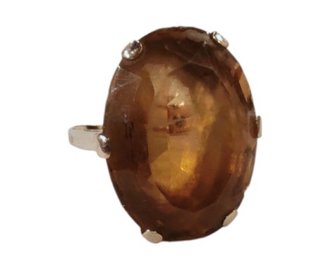 VINTAGE 9 CARAT GOLD DRESS RING