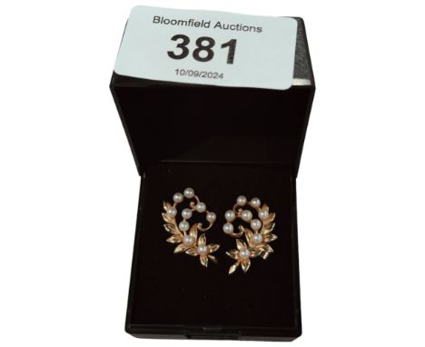 SUPERB PAIR OF 9 CARAT GOLD &amp; PEARL EARRINGS