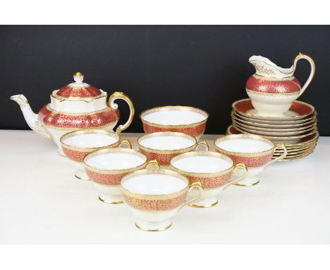 Copeland Spode / Spode ' Arundel ' pattern tea set for six, with pink &amp; gilt decoration, pattern no. Y4598, to include te