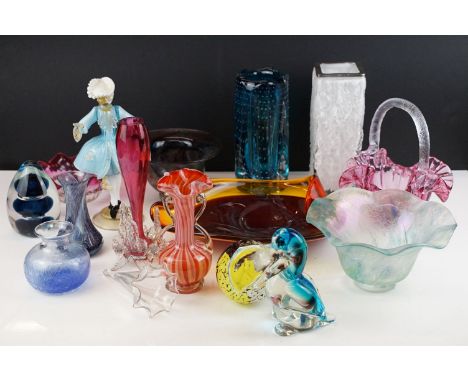 Collection of mixed glassware to include a Whitefriars Kingfisher blue lobed vase (21cm high), Whitefriars style textured cas