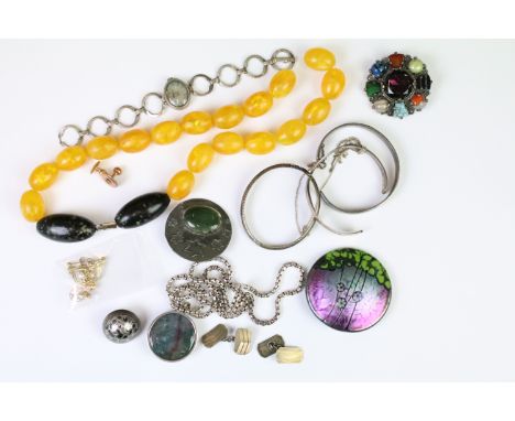 A small quantity of mainly vintage costume jewellery to include silver examples. 