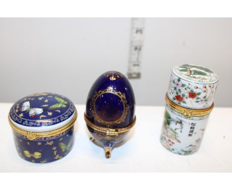 Three vintage ceramic trinket boxes 