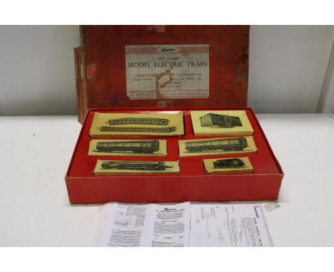 A vintage Rover 00 gauge model electric train set (complete  but missing controller) 