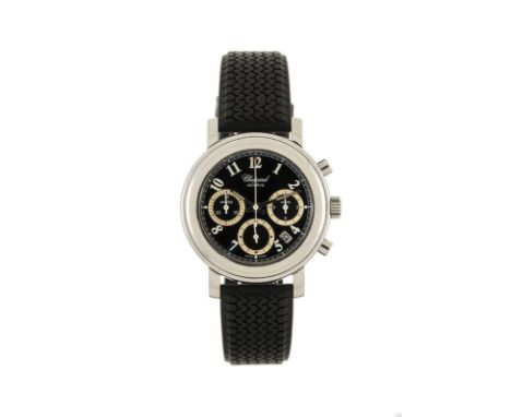 Chopard	 Mille Miglia	 montre chronographe en acierSignée Chopard	 réf. 12/8344	 n°670687Quartz	 cadran noir	 chiffres arabes