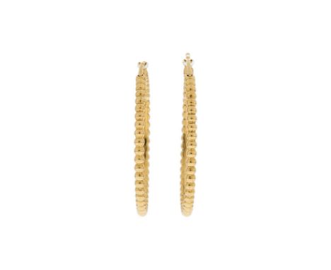 Van Cleef &amp	 Arpels	 Perlée	 paire de créoles en or rose 750	 signée et numérotée JB034278	 écrin et boite