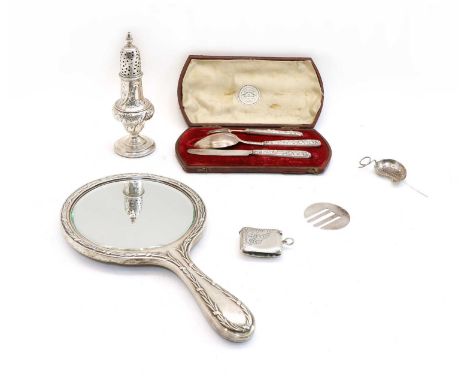 A collection of silver items, to include a George III silver caddy spoon by John Thropp, Birmingham 1809, with pierced filigr