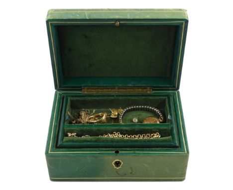 Accurist 9ct gold ladies manual wind wristwatch, on gilt strap, gold and stone set gold necklace and earrings, all 9ct, 18ct 