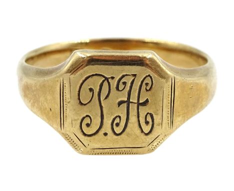 9ct gold signet ring engraved withing 'with everlasting love Lorna', Chester 1930