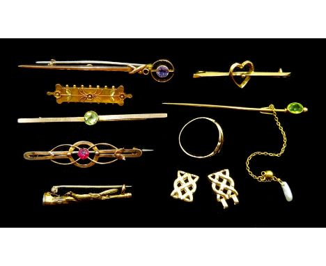 Victorian and later gold pins and brooches including 9ct gold pin set with a peridot, similar amethyst set pin, peridot set b