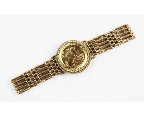 A 9ct bracelet set with an Elizabeth II half-sovereign dated 1982, claw set to a rope twist border surround, continuing to a 