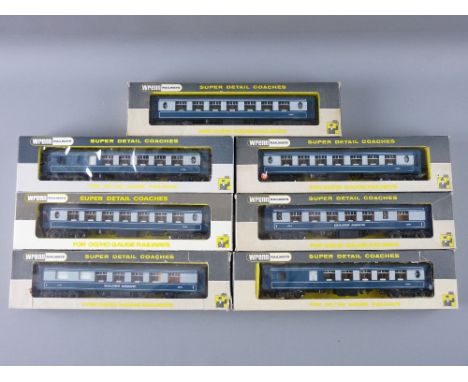 MODEL RAILWAY - Wrenn Pullman Cars (seven), W6003 car/brake 2nd class blue (two), W6004 Pullman car 2nd class BR blue (three)