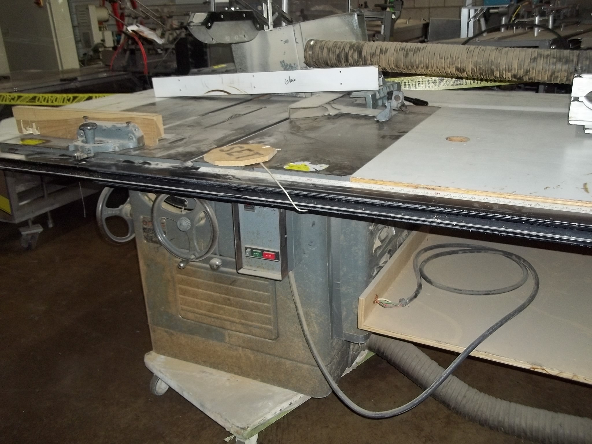 DELTA/ROCKWELL MODEL 12"14" UNISAW 12"/14" TILTING ARBOR TABLE SAW W