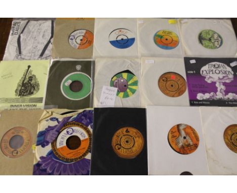 REGGAE - Killer selection of over 55 x 7" cuts. Artists/titles include Nora Dean - Barbwire (an essential for any collection,