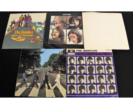 BEATLES - ORIGINAL UK PRESSING LPs - Lovely pack of 5 x original UK LPs. Titles are Yellow Submarine (1st UK mono pressing wi