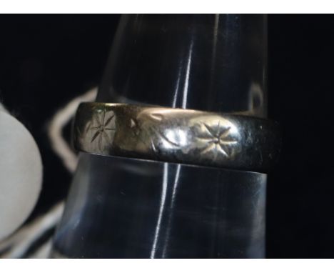 Platinum wedding ring (B.P. 24% incl. VAT)